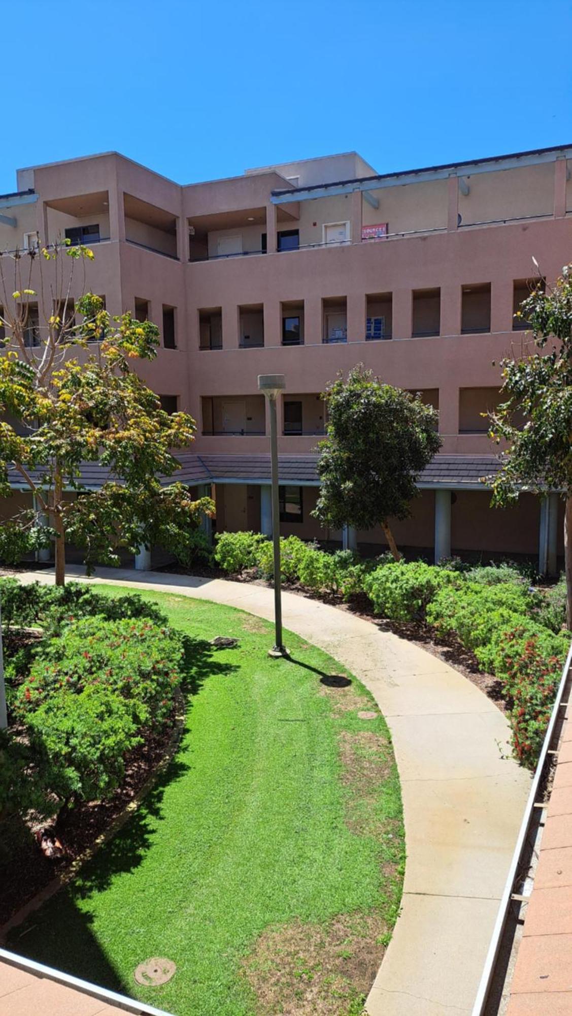 Loyola Marymount - Albergue